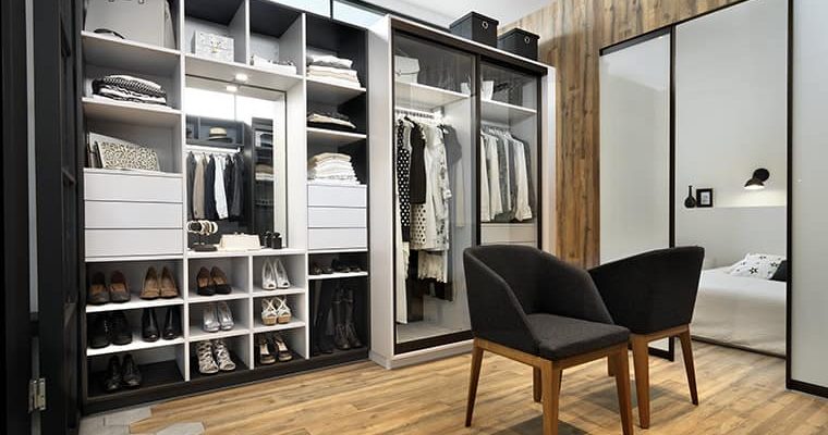 5-umkleidezimmer-mit-schuhschrank